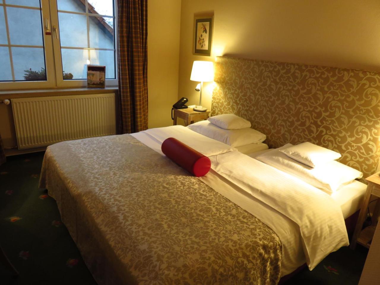 Ringhotel Hotel Zum Stein Oranienbaum-Woerlitz Bagian luar foto