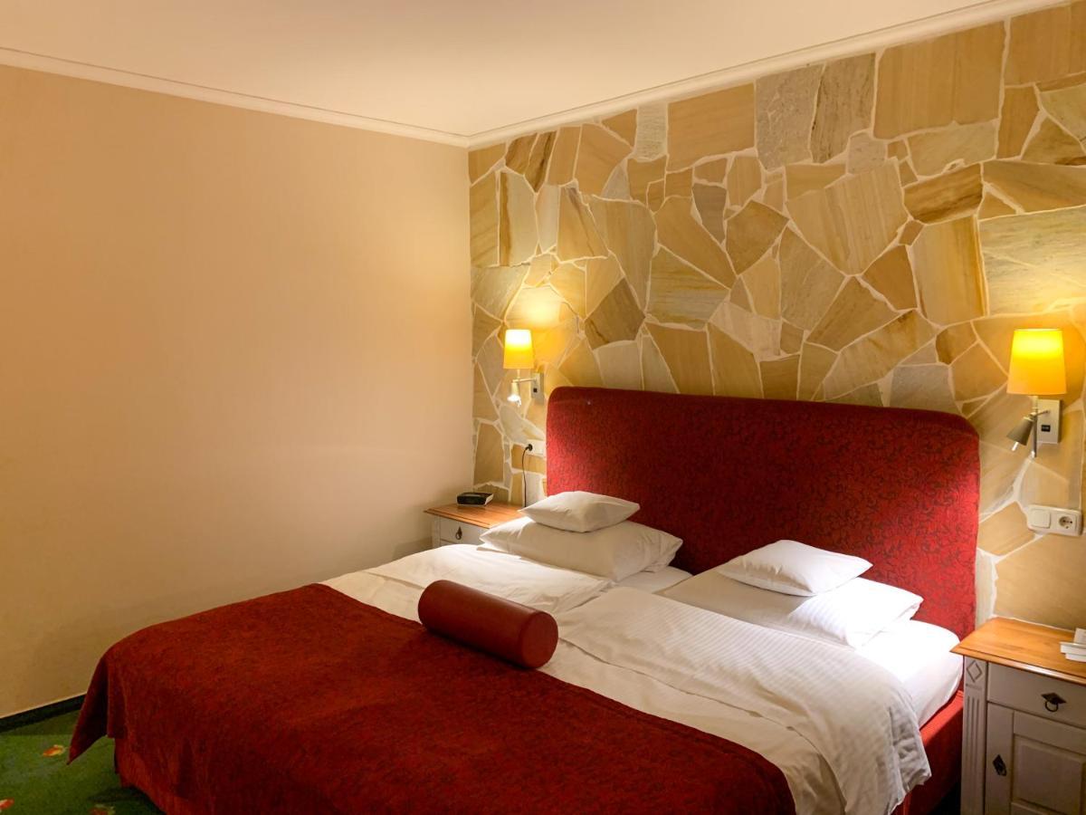 Ringhotel Hotel Zum Stein Oranienbaum-Woerlitz Bagian luar foto